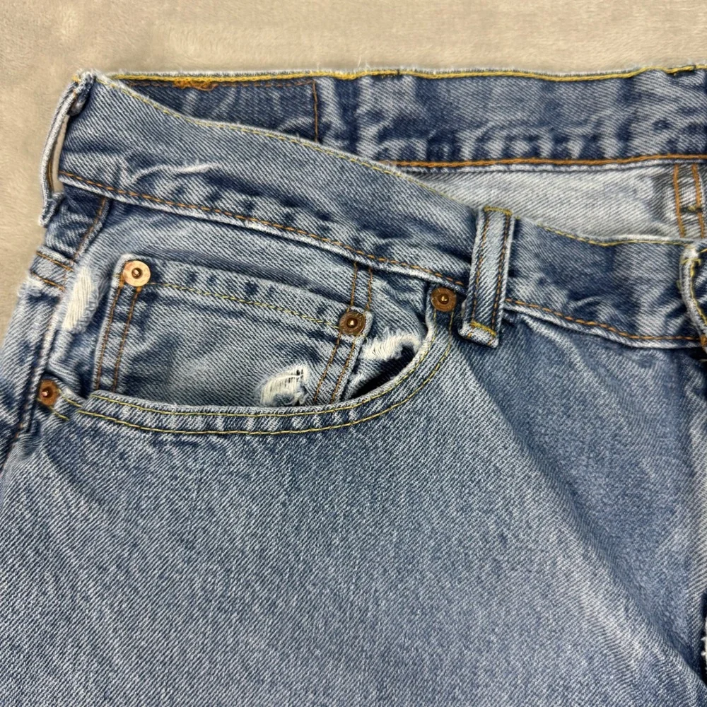 Levis 560 Jeans Mens 38x34(Fits 36) Relaxed Tapered 90s Vintage Light Wash Denim
